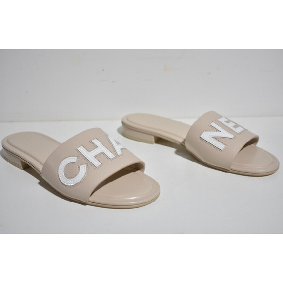 Chanel 23P Ivory White Leather CC Logo Letter Mules Slide Slip Sandal Flat 38 - Picture 11 of 12